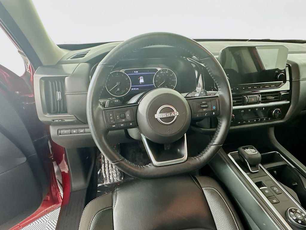 Used 2023 Nissan Pathfinder SL w/ Black Appearance Package AWD/4WD image 16