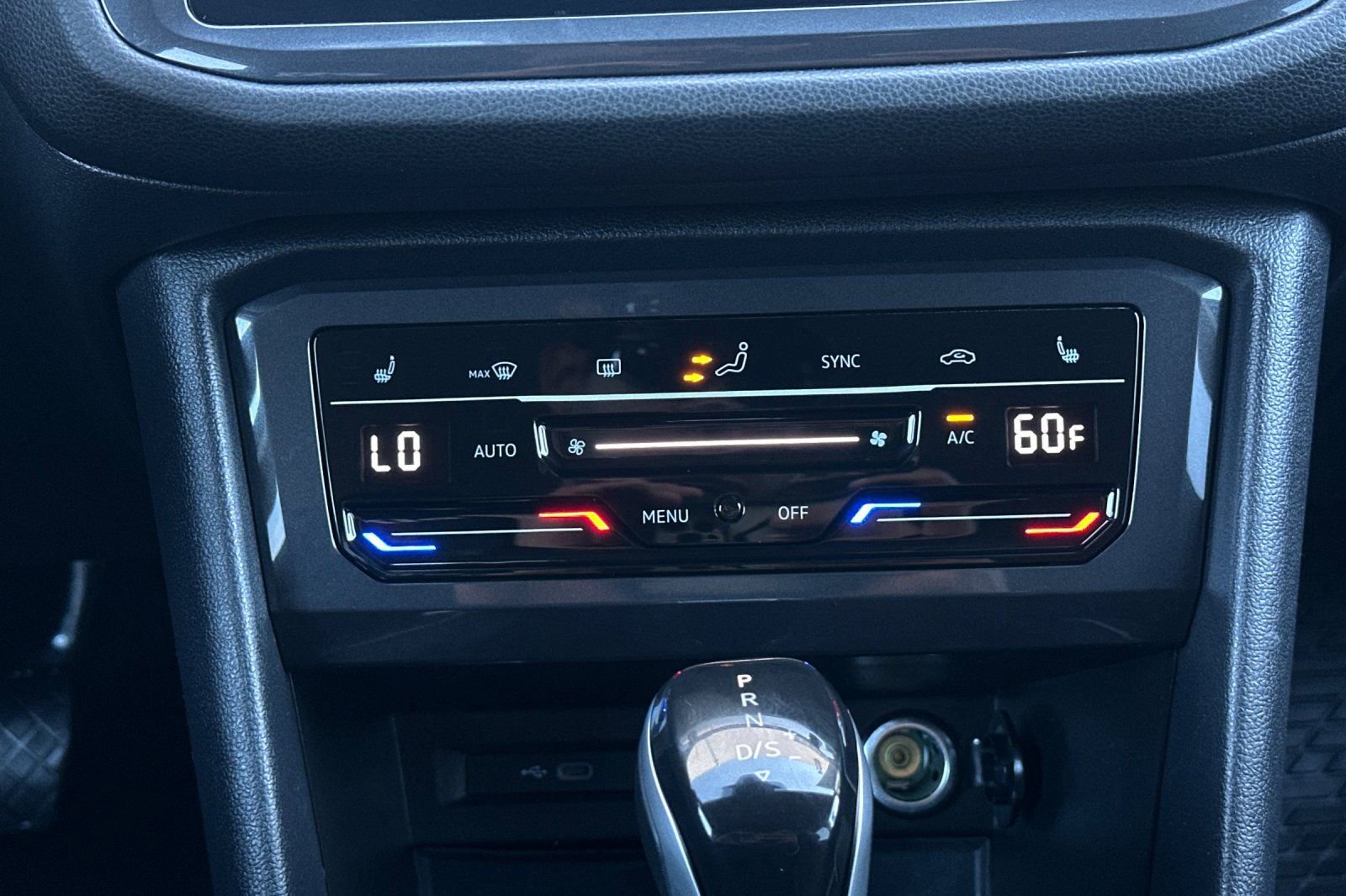 Certified 2023 Volkswagen Tiguan SE image 21