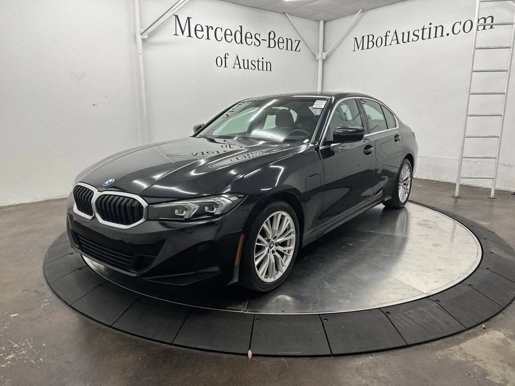 Used 2024 BMW 330e xDrive AWD/4WD image 3