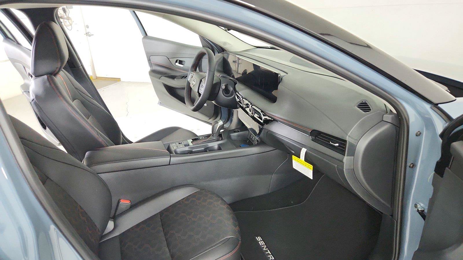 New 2027 Nissan Sentra SR w/ SR Premium Package FWD image 29