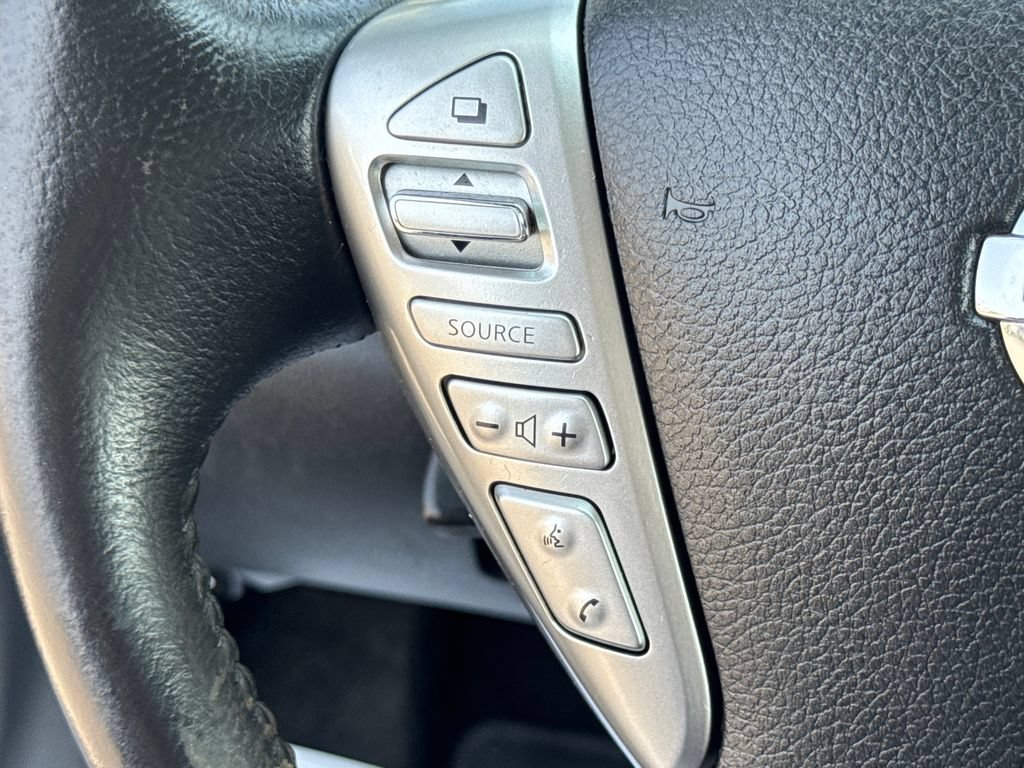 Used 2019 Nissan Versa Note SV FWD image 32