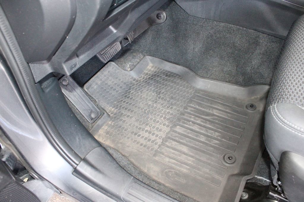 Used 2021 Subaru Forester Premium image 25