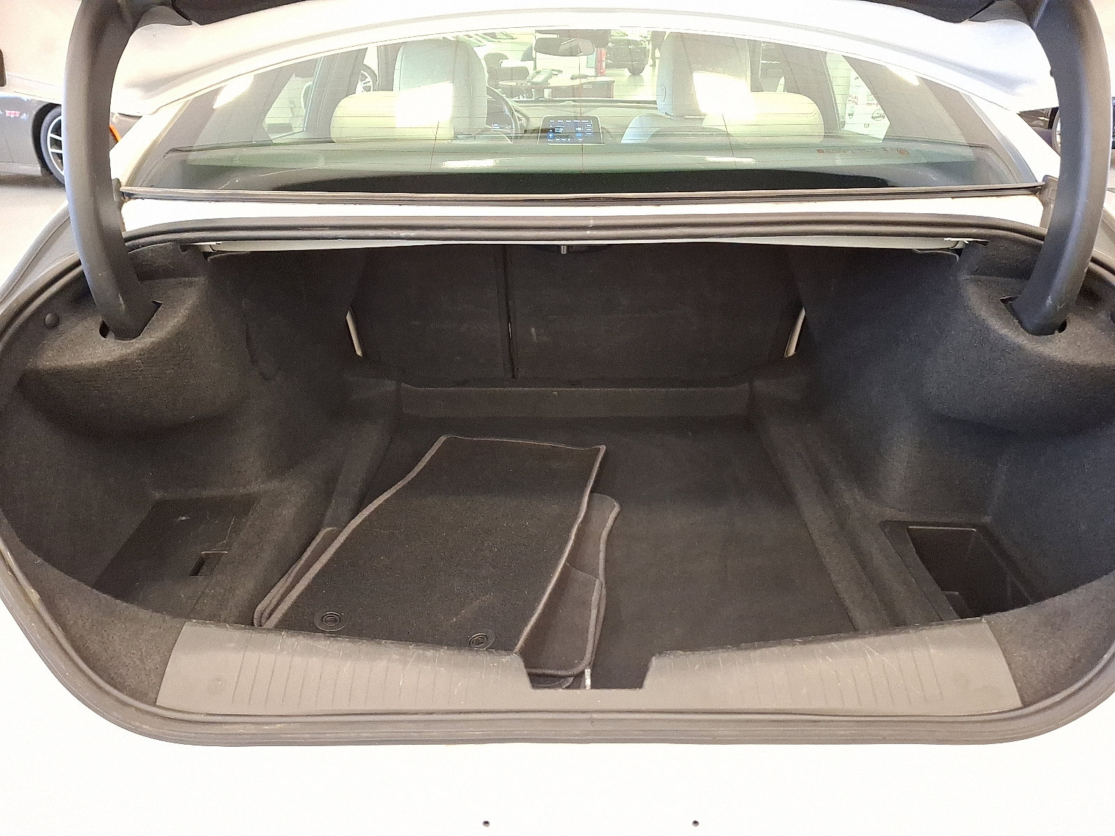 Used 2024 Cadillac CT4 Premium Luxury image 30