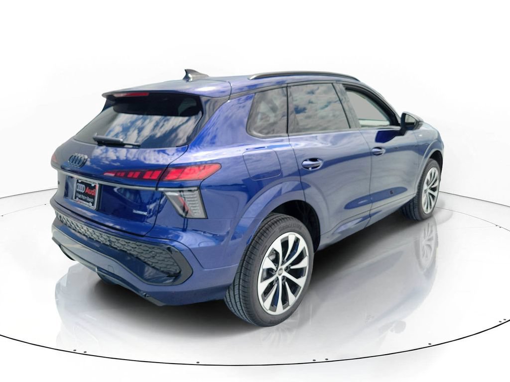 New 2026 Audi Q3 quattro 2.0T AWD/4WD image 4