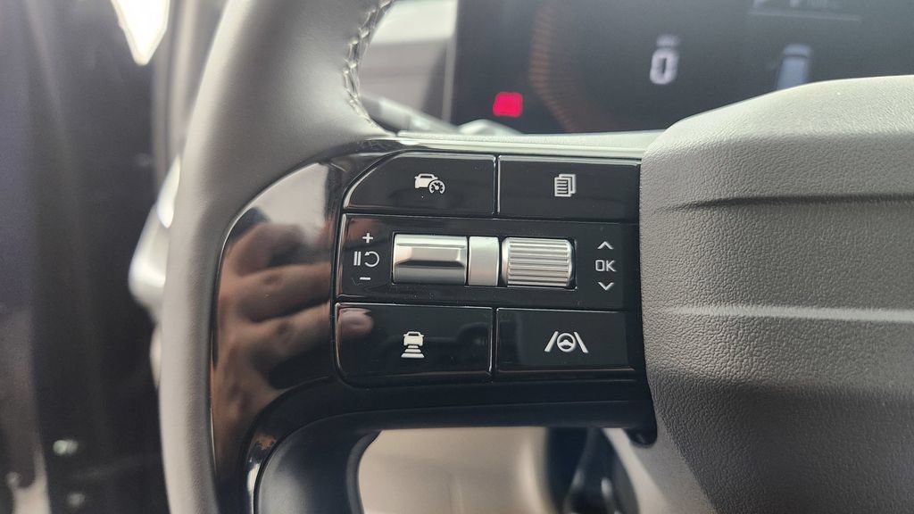 New 2027 Kia Carnival FWD image 26