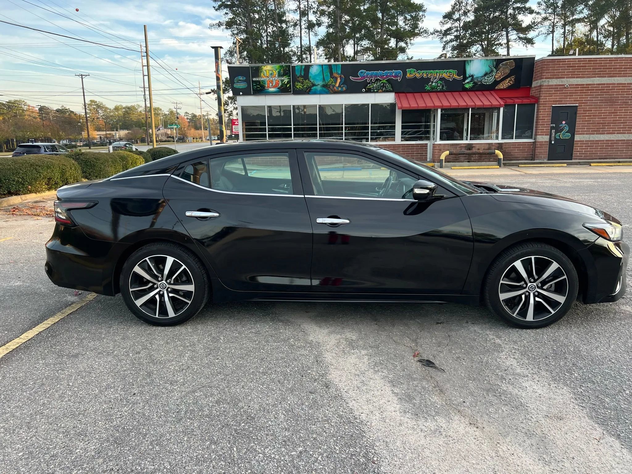 Used 2021 Nissan Maxima 3.5 SV w/ Floor Mat Group image 8