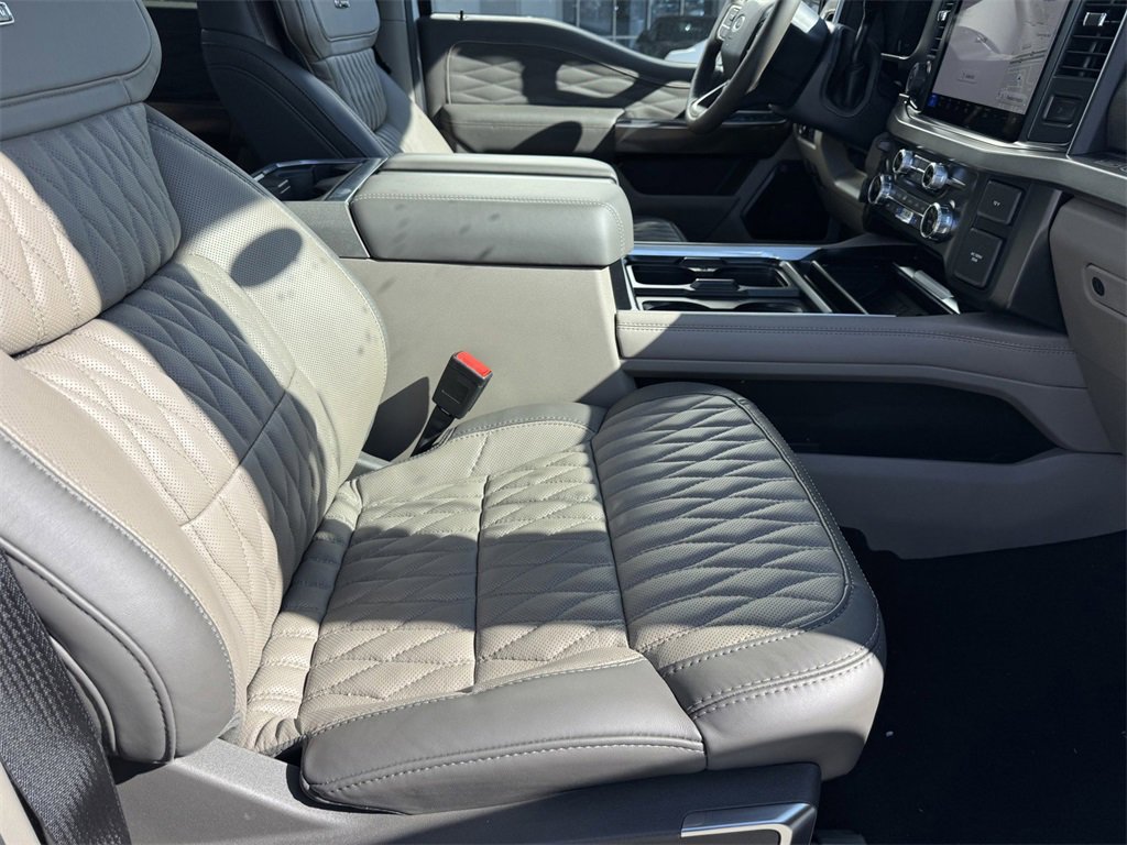New 2025 Ford F350 Platinum w/ Platinum Plus Package image 7