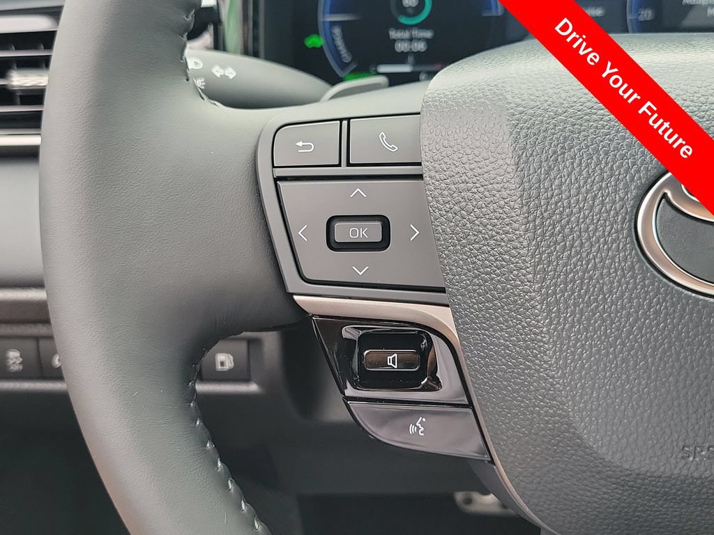 Used 2026 Toyota Camry XSE FWD image 7