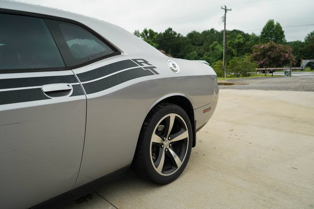 Used 2014 Dodge Challenger R/T RWD image 21