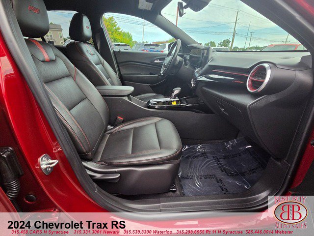 Used 2024 Chevrolet Trax RS w/ Driver Confidence Package FWD image 14