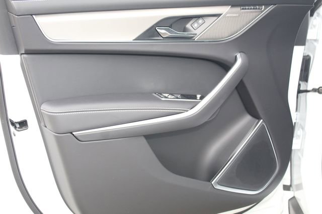 New 2026 Jaguar F-PACE R-Dynamic S image 21