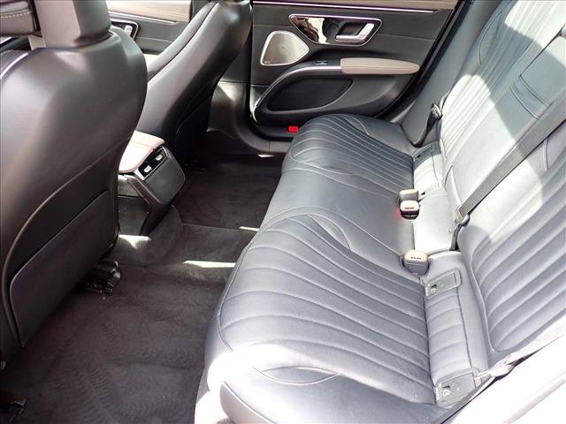 Used 2022 Mercedes-Benz EQS 580 4MATIC Sedan image 10
