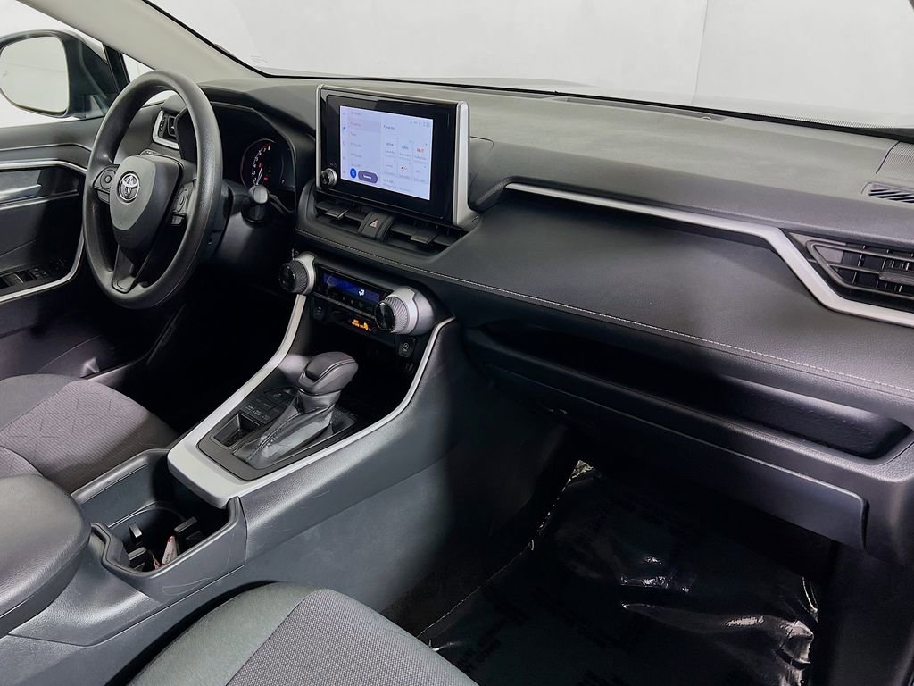 Certified 2025 Toyota RAV4 XLE image 25