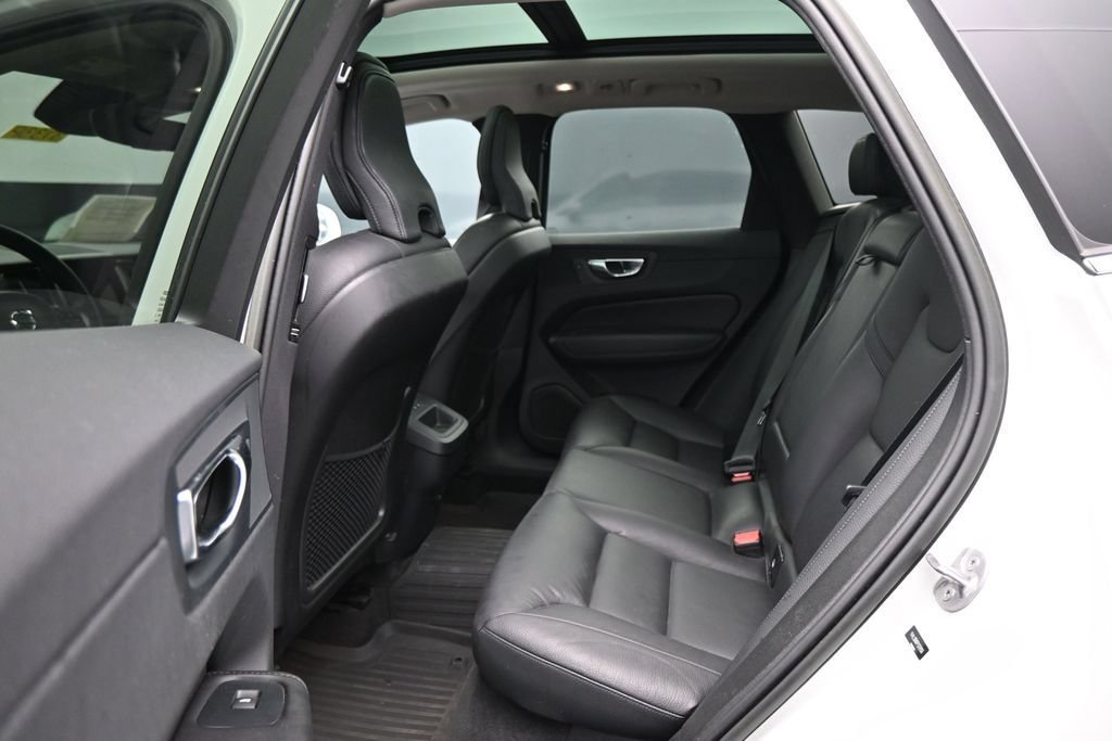 Used 2023 Volvo XC60 B5 Plus w/ Climate Package AWD/4WD image 24