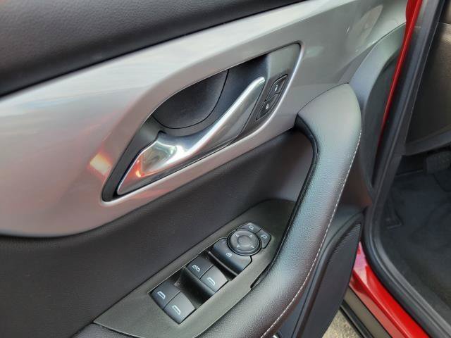 Used 2024 Chevrolet Blazer LT w/ Midnight/Sport Edition FWD image 7