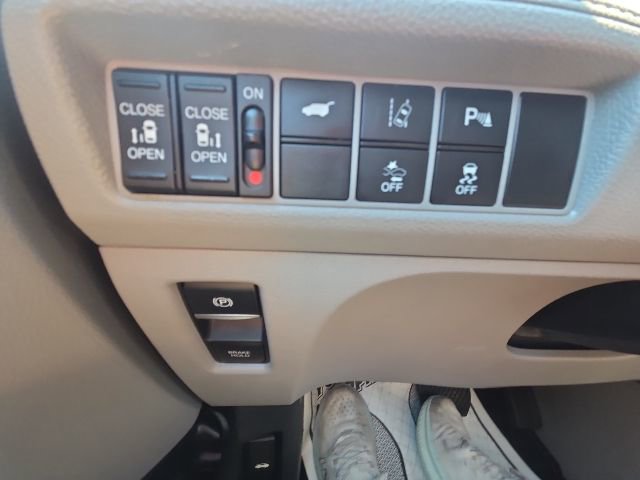 Used 2018 Honda Odyssey Elite image 20