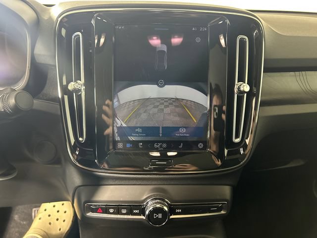 Used 2023 Volvo C40 P8 Recharge Plus AWD/4WD image 22
