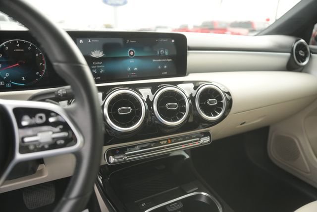 Used 2019 Mercedes-Benz A 220 image 25