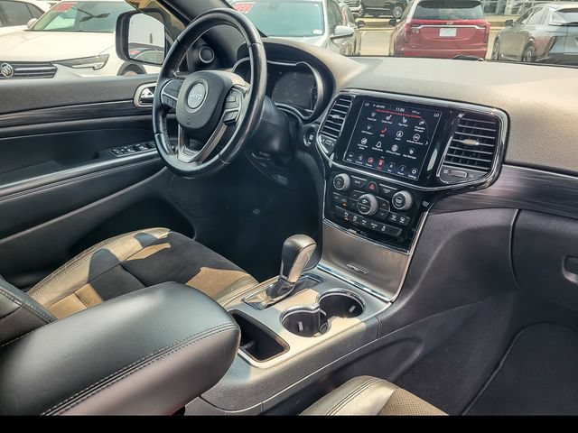 Used 2020 Jeep Grand Cherokee Altitude AWD/4WD image 30