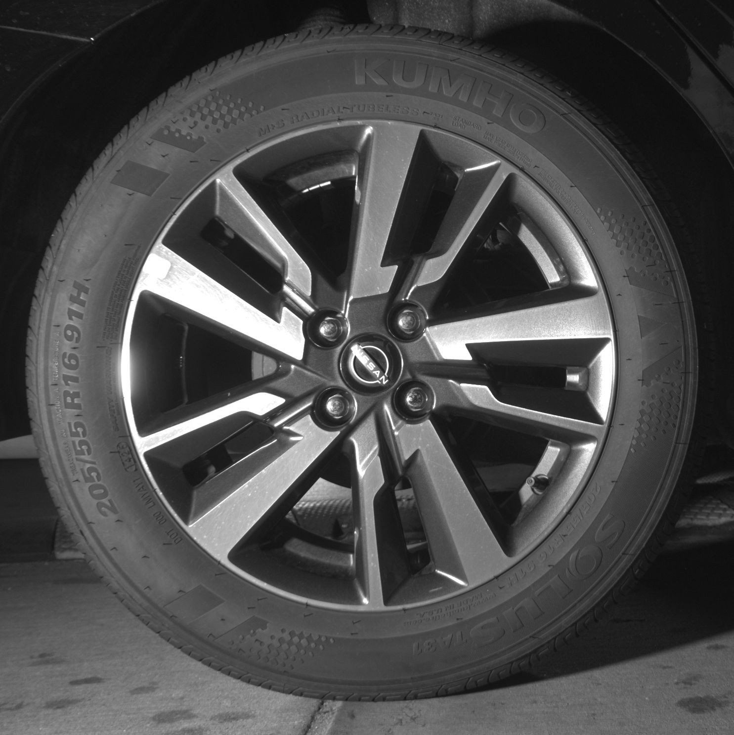 Used 2025 Nissan Versa SV image 15