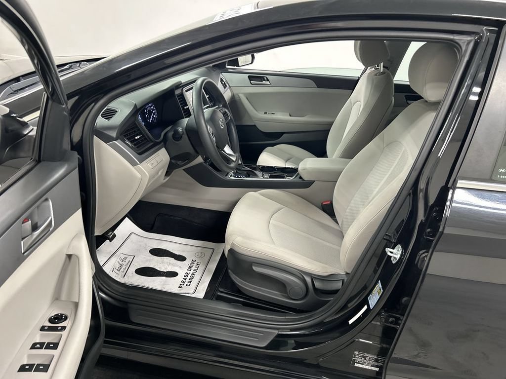 Used 2019 Hyundai Sonata SE FWD image 9