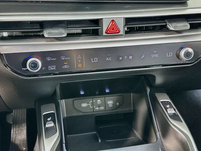 Used 2025 Kia Sorento S w/ Panoramic Sunroof Package AWD/4WD image 22