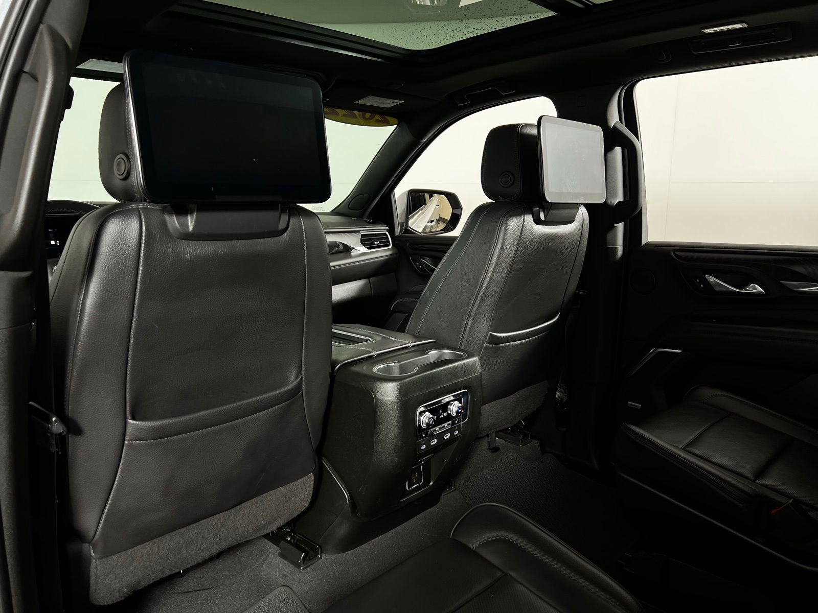 Used 2022 GMC Yukon Denali w/ Denali Ultimate Package image 25