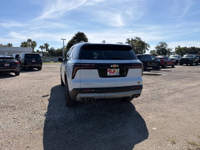 New 2027 Chevrolet Traverse LT w/ Sun and Wheel Package FWD image 8
