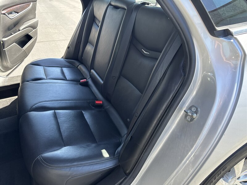 Used 2016 Cadillac XTS Luxury FWD image 30