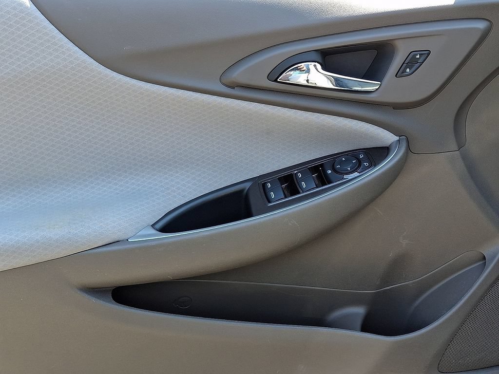 Used 2023 Chevrolet Malibu LS FWD image 12