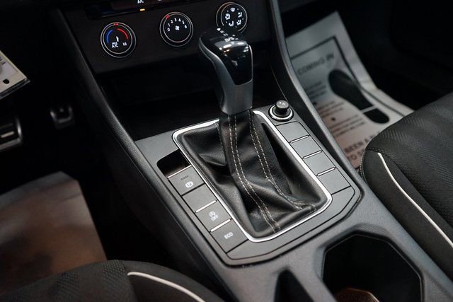 Used 2023 Volkswagen Jetta Sport image 35