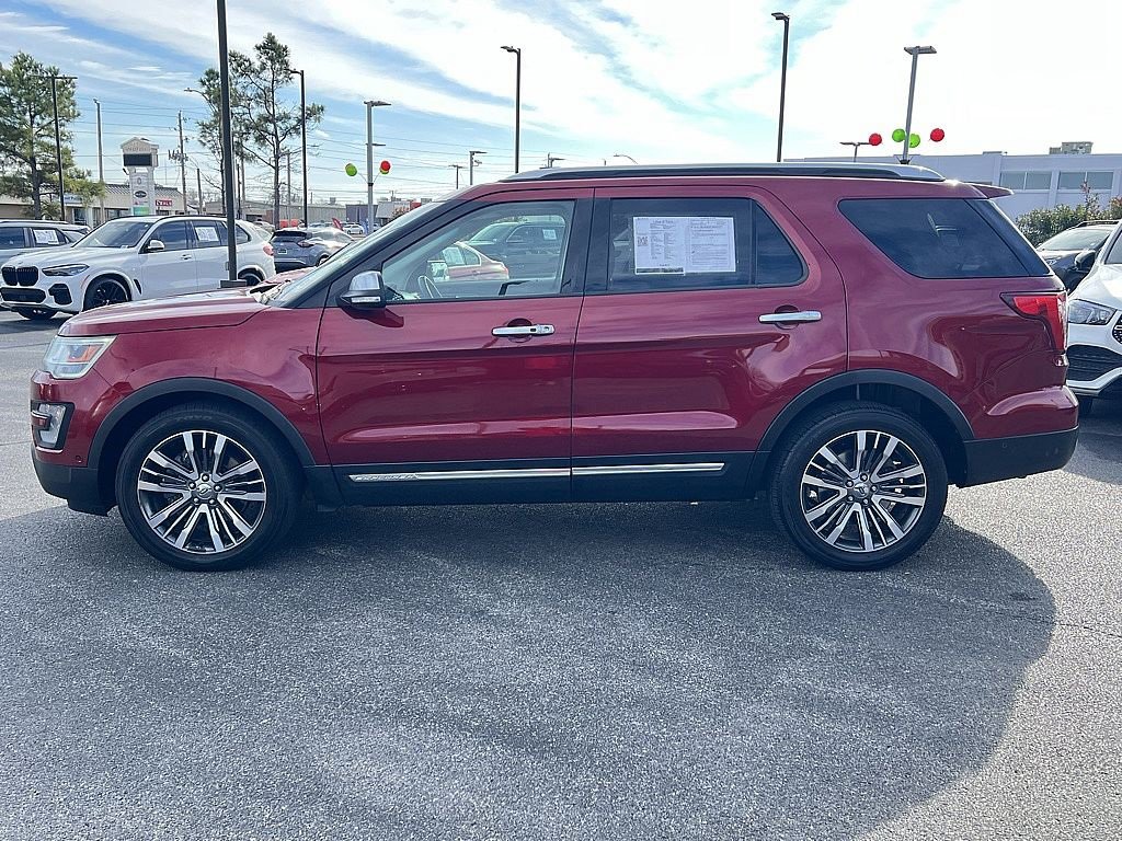 Used 2017 Ford Explorer Platinum image 6