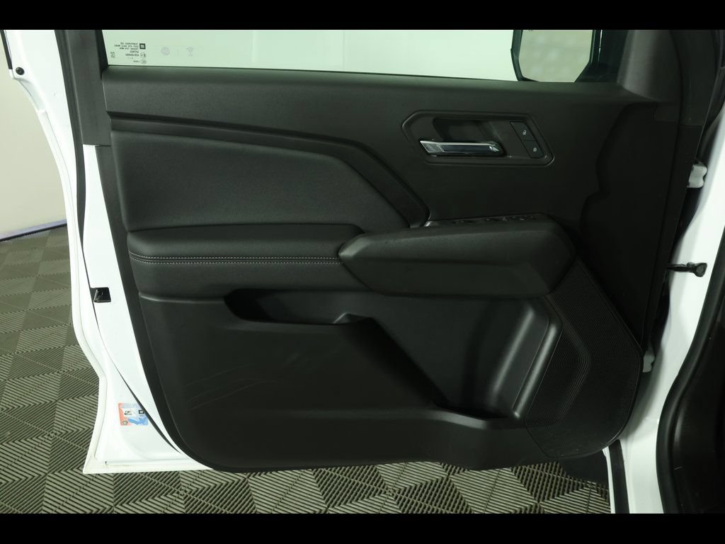 Used 2023 Chevrolet Colorado LT w/ LT Convenience Package III AWD/4WD image 25