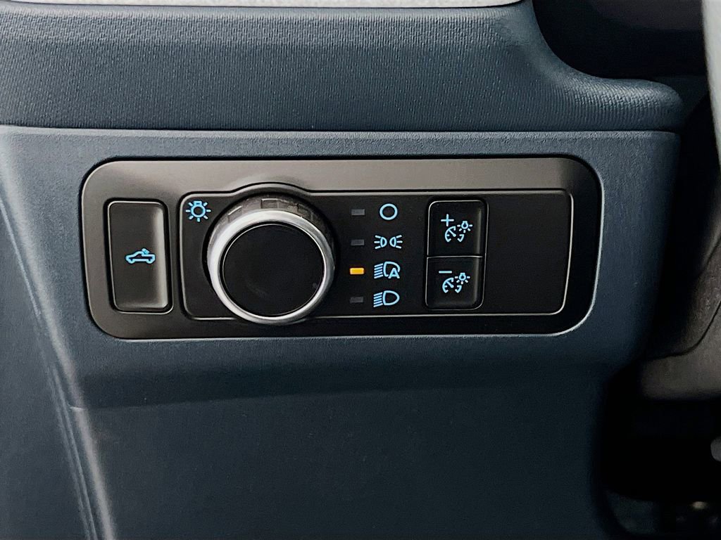 New 2026 Ford Maverick XLT image 18