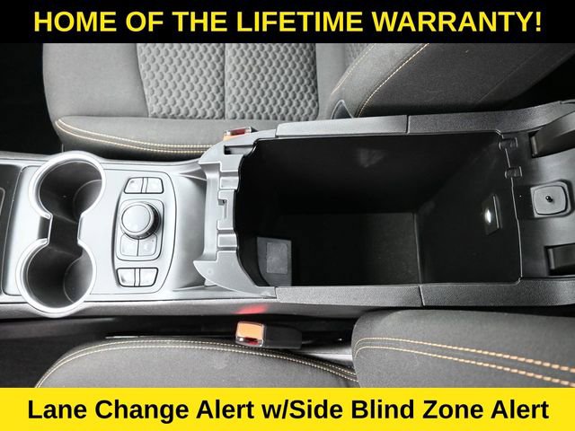 Used 2021 GMC Terrain SLE w/ Driver Convenience Package image 28