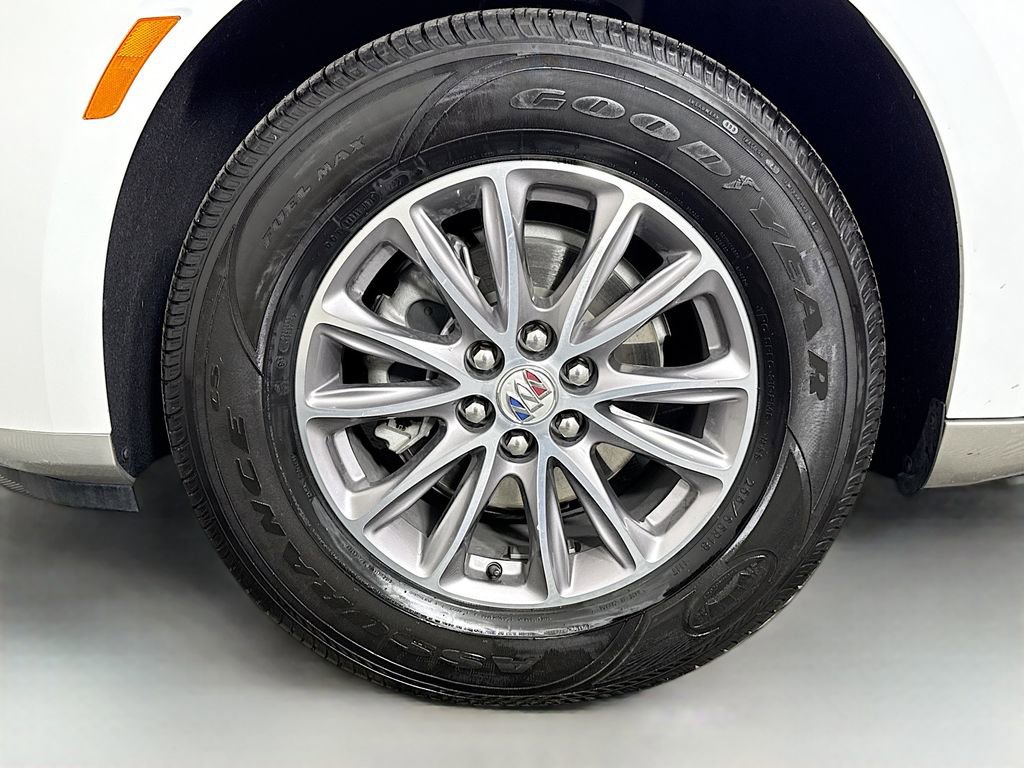 Used 2023 Buick Enclave Essence FWD image 29