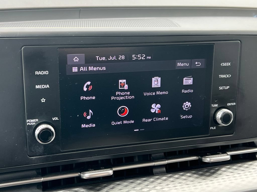 Used 2023 Kia Carnival LX FWD image 31