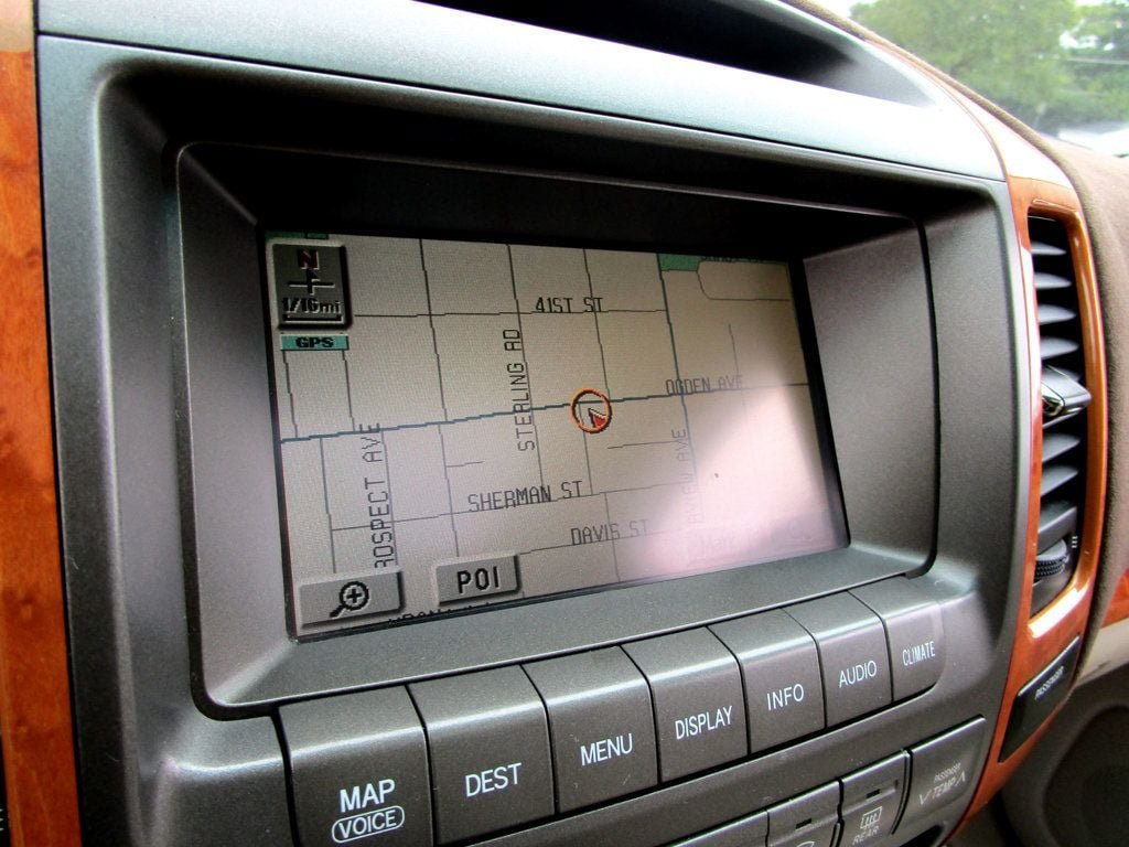 Used 2004 Lexus GX 470 AWD/4WD image 3