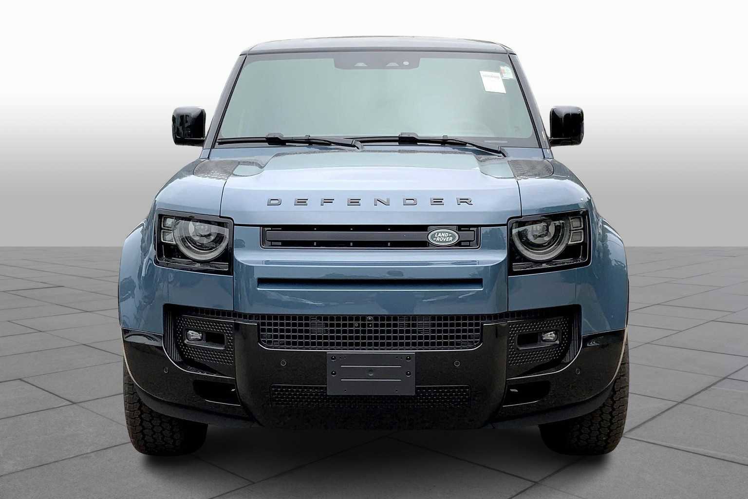 New 2025 Land Rover Defender 110 X-Dynamic SE image 2