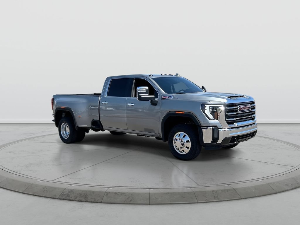 Used 2024 GMC Sierra 3500 SLT AWD/4WD image 2