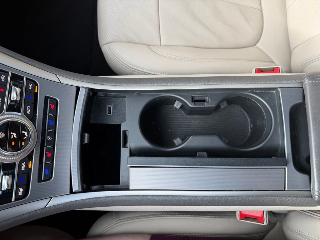 Used 2019 Lincoln MKZ Reserve FWD image 12