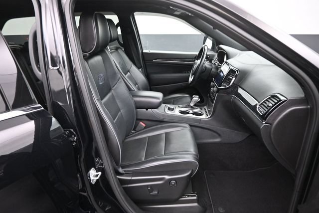 Used 2020 Jeep Grand Cherokee Overland AWD/4WD image 10