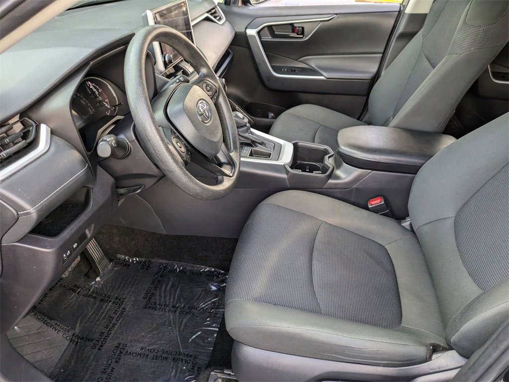 Used 2025 Toyota RAV4 LE image 23