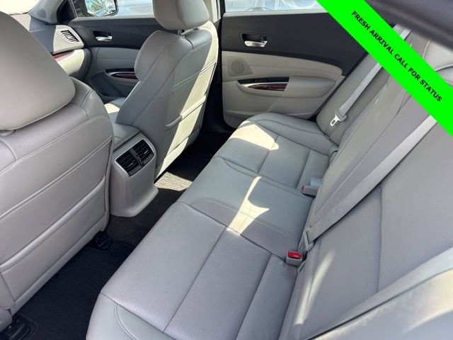 Used 2015 Acura TLX w/ Technology Package FWD image 11
