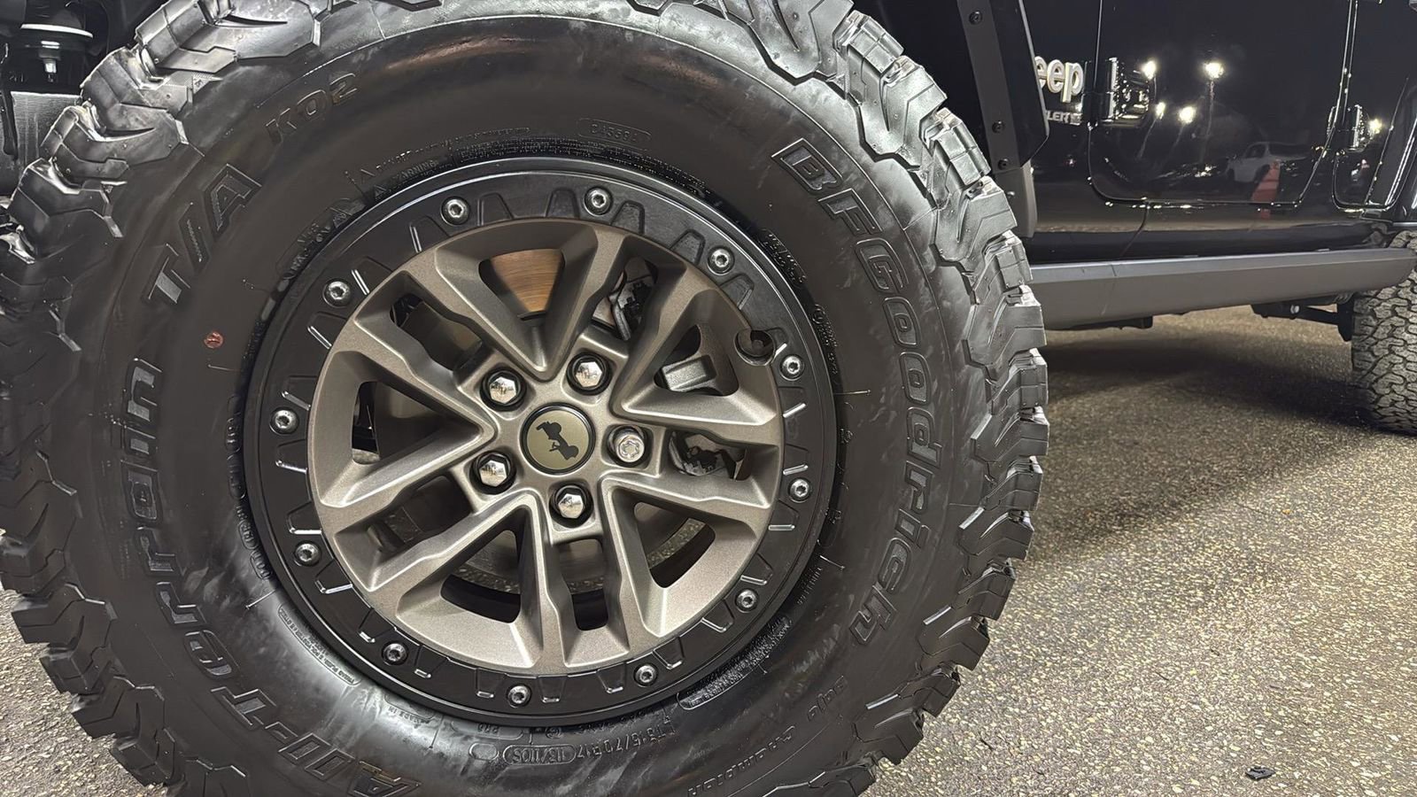 Used 2025 Jeep Wrangler Unlimited Rubicon 392 image 9