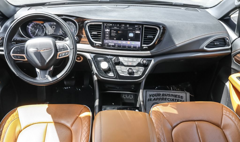 Used 2022 Chrysler Pacifica Pinnacle AWD/4WD image 30