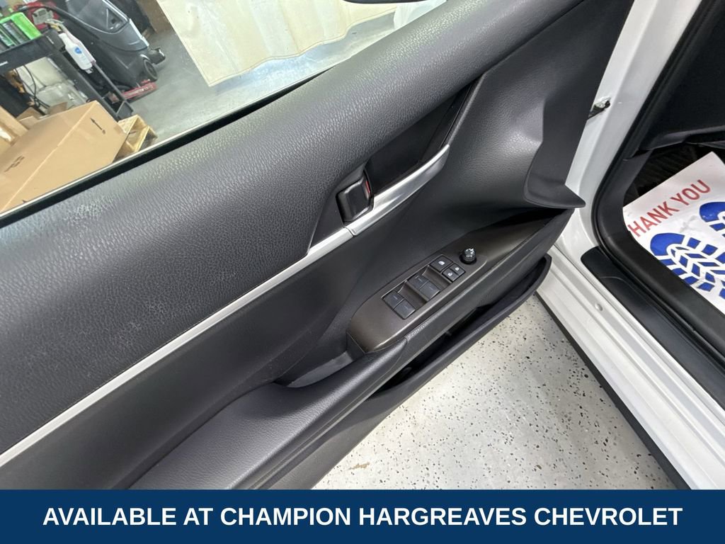 Used 2023 Toyota Camry SE w/ Convenience Package AWD/4WD image 31