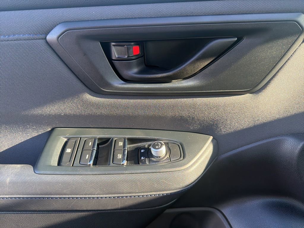 Used 2025 Subaru Forester Premium image 12