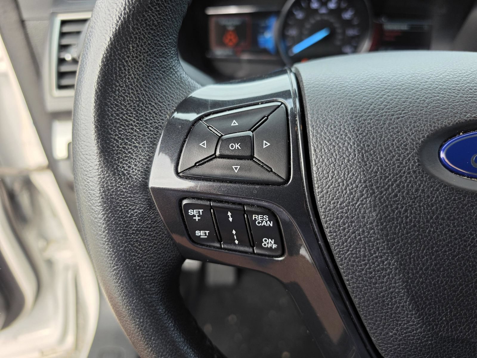 Used 2019 Ford Explorer XLT w/ Equipment Group 201A FWD image 35