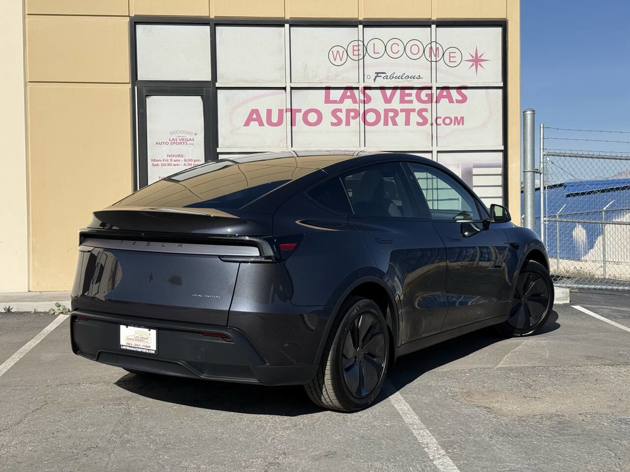 Used 2026 Tesla Model Y Long Range image 7